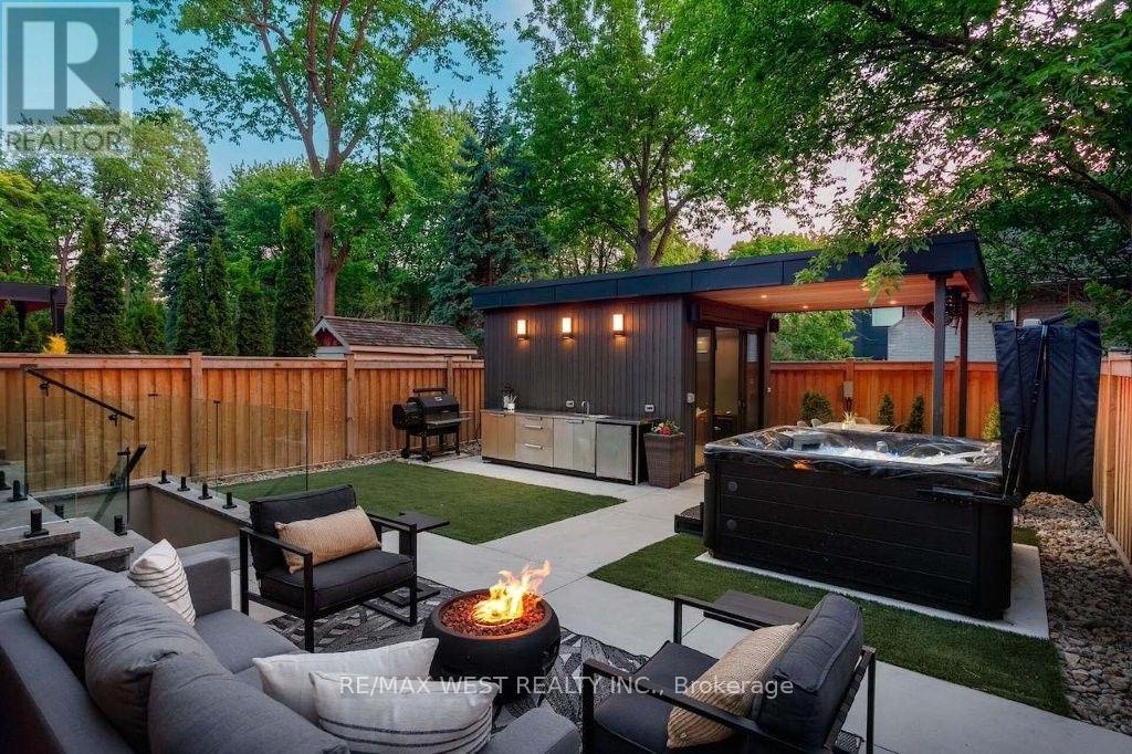 64 Thompson Avenue, Toronto, Ontario  M8Z 3T4 - Photo 48 - W13716780