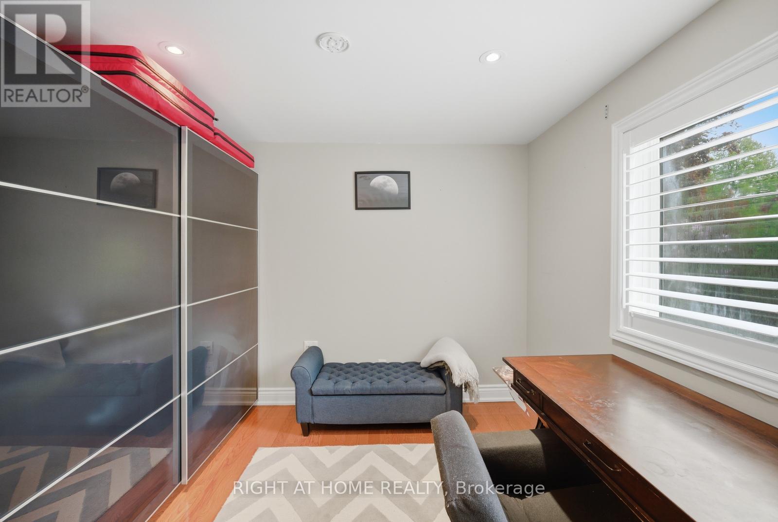 6415 Dunray Court, Mississauga, Ontario  L5N 1E7 - Photo 29 - W13716832