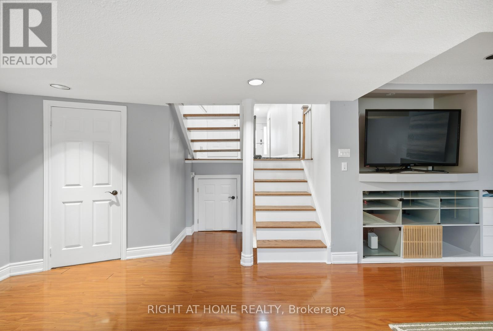 6415 Dunray Court, Mississauga, Ontario  L5N 1E7 - Photo 31 - W13716832