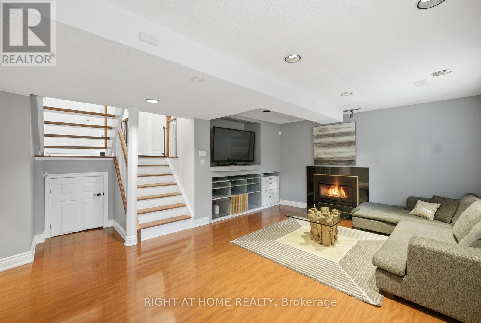 6415 Dunray Court, Mississauga, Ontario  L5N 1E7 - Photo 32 - W13716832