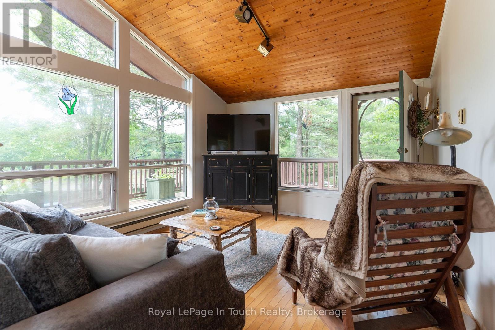3098 Island 1040, Georgian Bay, Ontario  P0E 1E0 - Photo 8 - X12884008