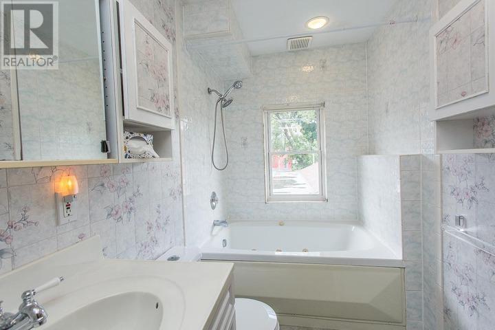 11 The Crescent, Sault Ste. Marie, Ontario  P6B 2Y1 - Photo 17 - SM262319