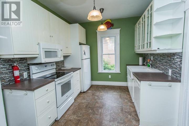 11 The Crescent, Sault Ste. Marie, Ontario  P6B 2Y1 - Photo 11 - SM262319