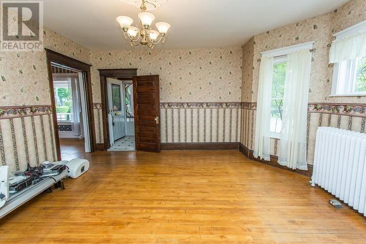 11 The Crescent, Sault Ste. Marie, Ontario  P6B 2Y1 - Photo 5 - SM262319