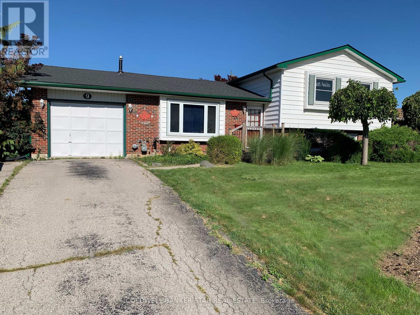 9 Lakeview Circle, St. Thomas, Ontario  N5P 4B3 - Photo 3 - X13685982