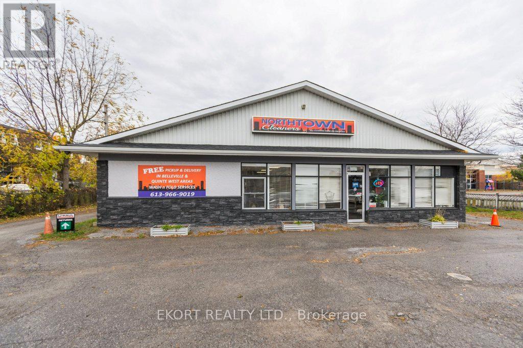 112 College Street W, Belleville, Ontario  K8P 2G5 - Photo 1 - X13716860