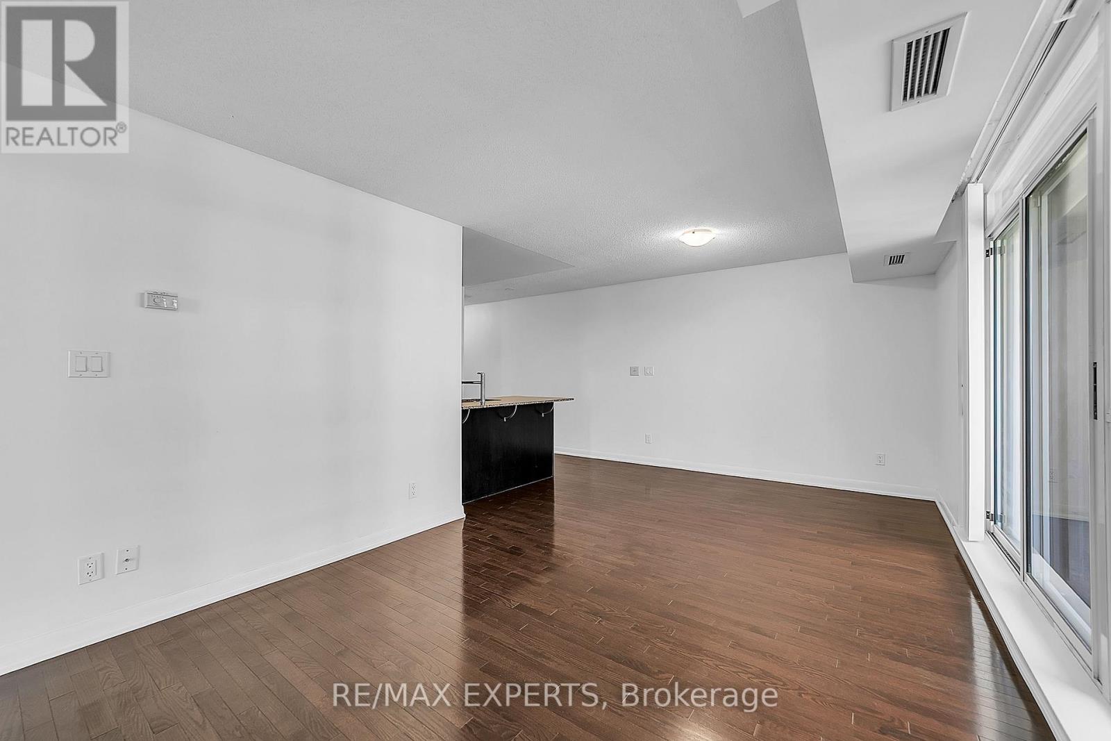 2007 - 5791 Yonge Street, Toronto, Ontario  M2M 0A8 - Photo 11 - C13716852