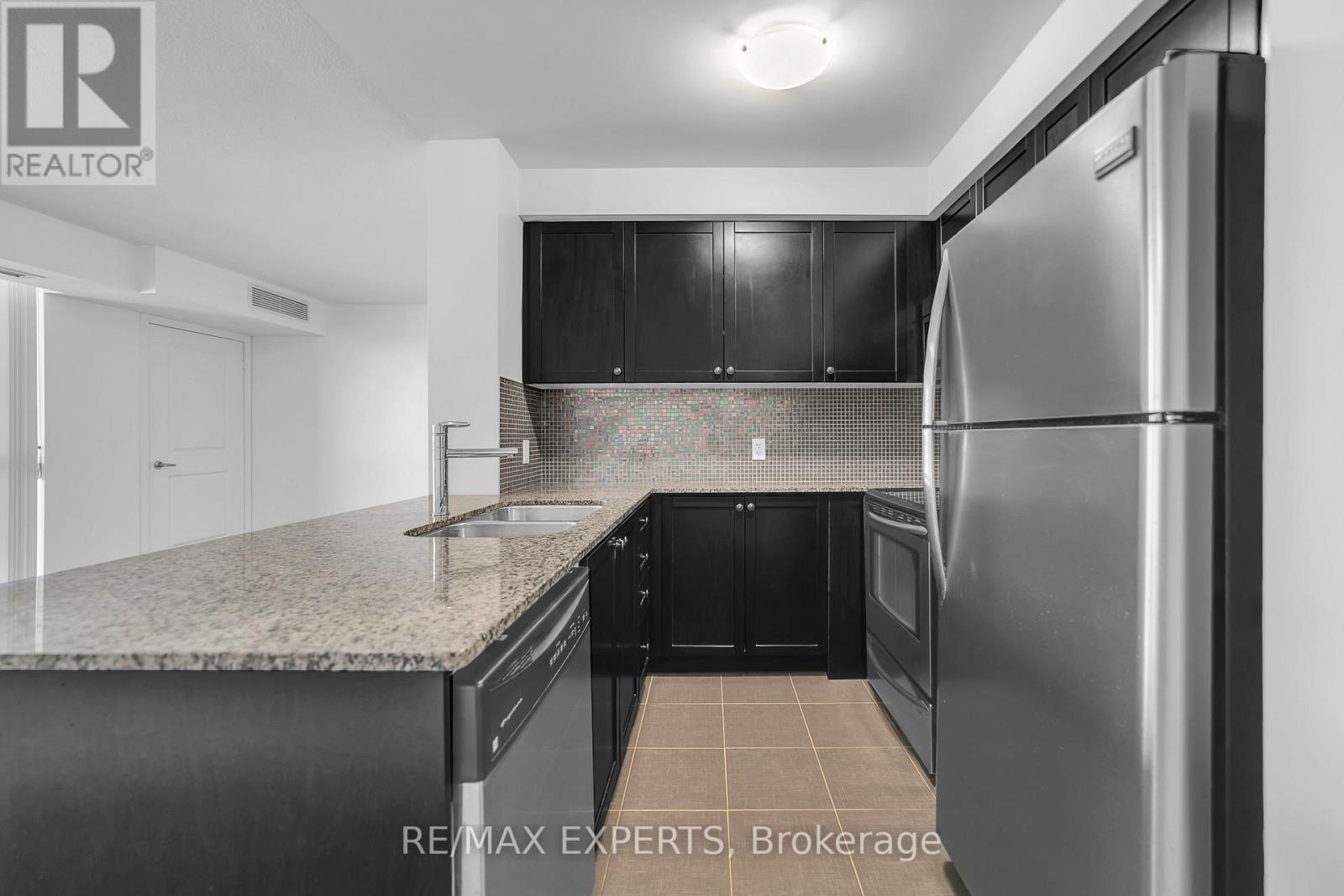 2007 - 5791 Yonge Street, Toronto, Ontario  M2M 0A8 - Photo 6 - C13716852