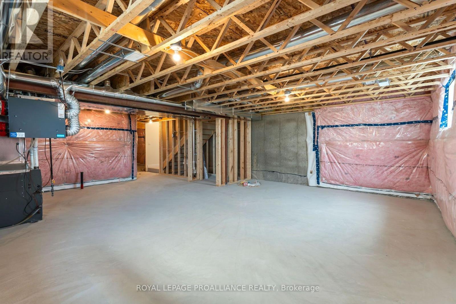 1028 Moore Street, Brockville, Ontario  K6V 0H2 - Photo 38 - X13716876