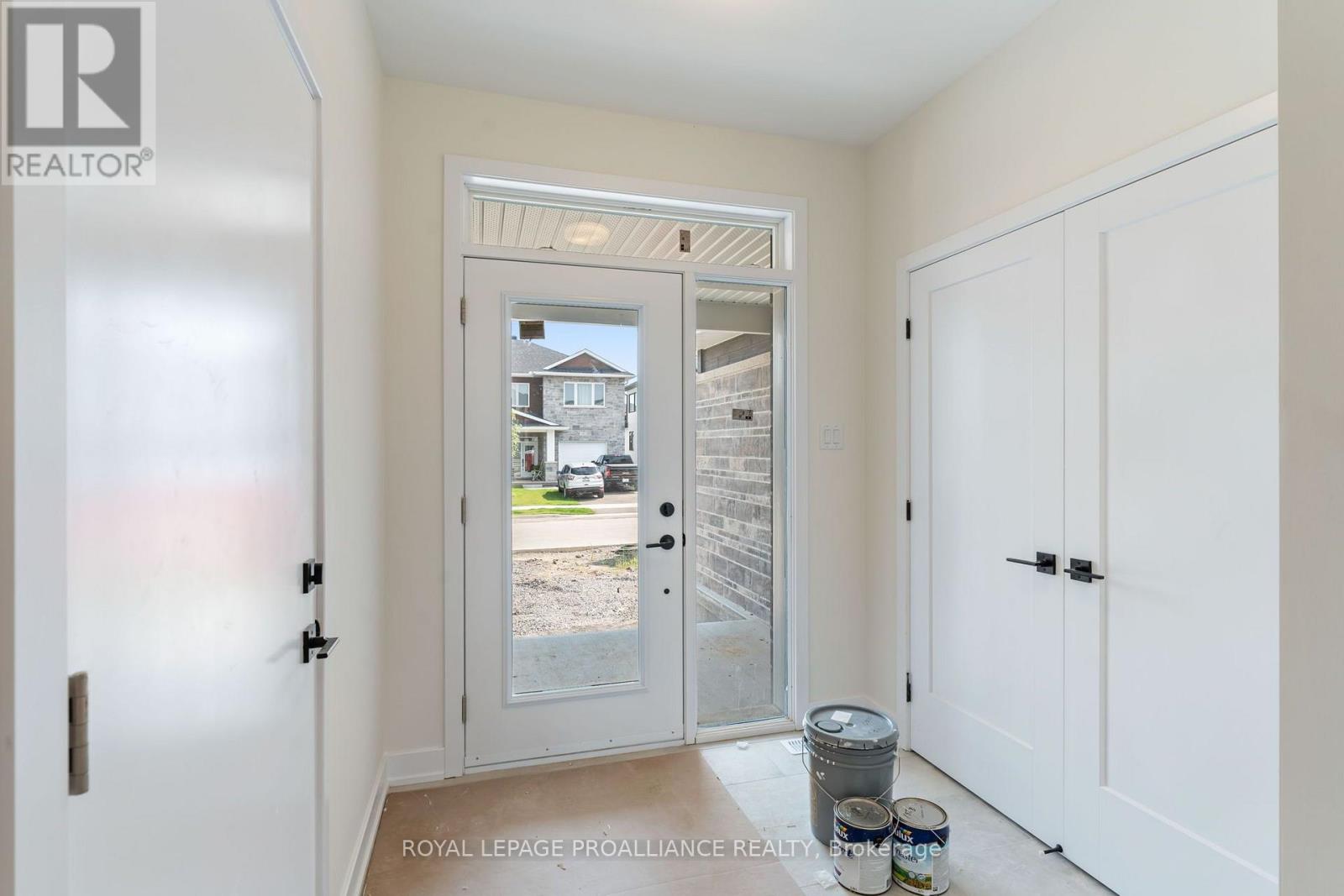1028 Moore Street, Brockville, Ontario  K6V 0H2 - Photo 4 - X13716876