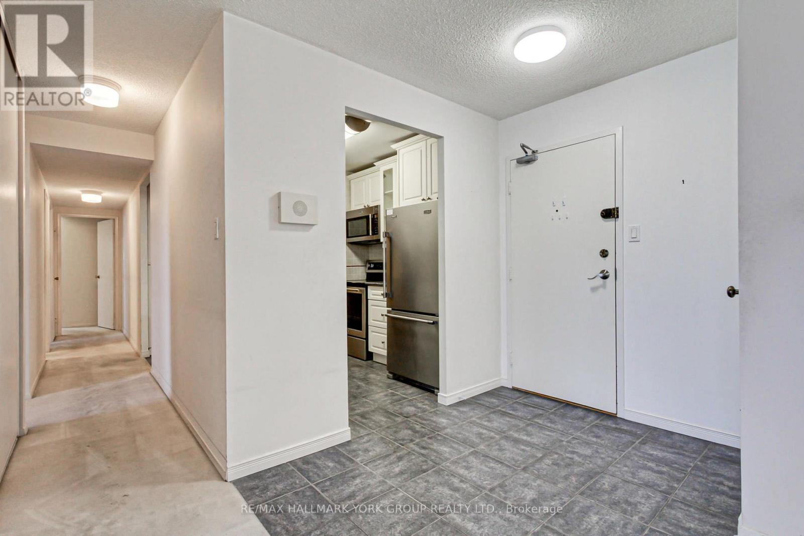 2208 - 3151 Bridletowne Circle, Toronto, Ontario  M1W 2T1 - Photo 6 - E13716880