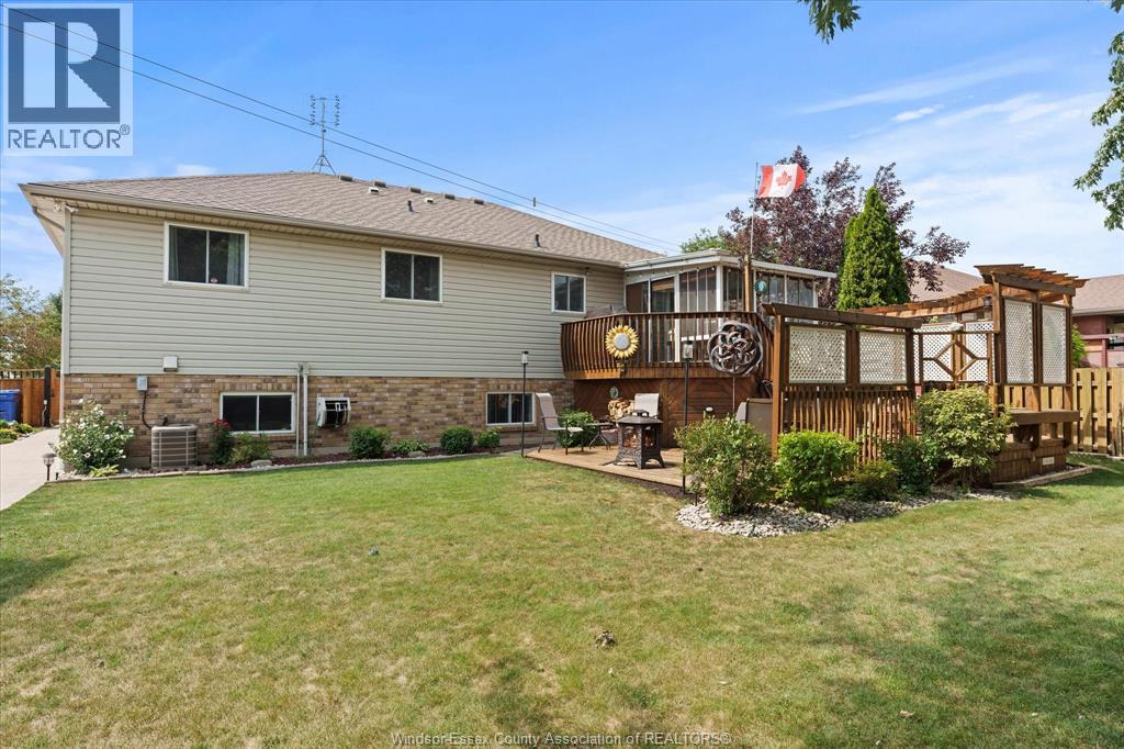 256 Ashwood, Lakeshore, Ontario  N8L 1E7 - Photo 36 - 26020923