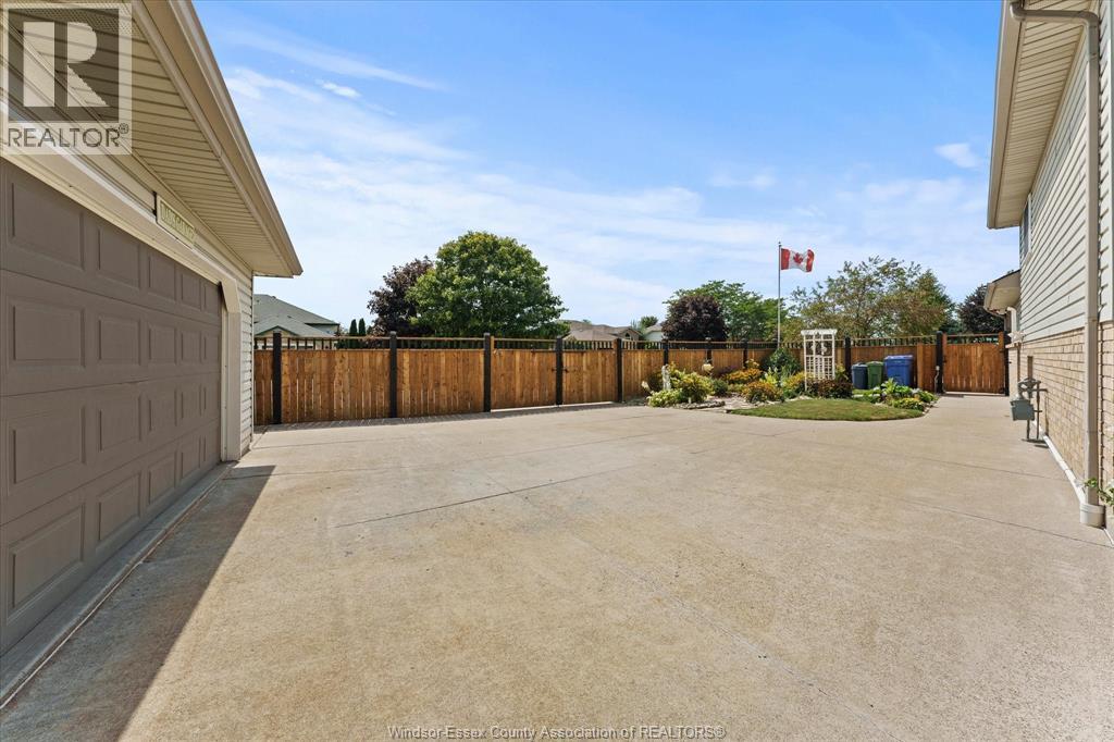 256 Ashwood, Lakeshore, Ontario  N8L 1E7 - Photo 40 - 26020923