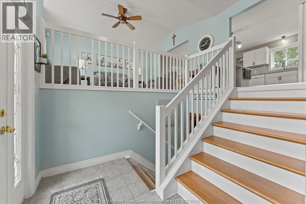 256 Ashwood, Lakeshore, Ontario  N8L 1E7 - Photo 5 - 26020923