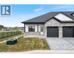 414 ANISE LANE, Sarnia, Ontario