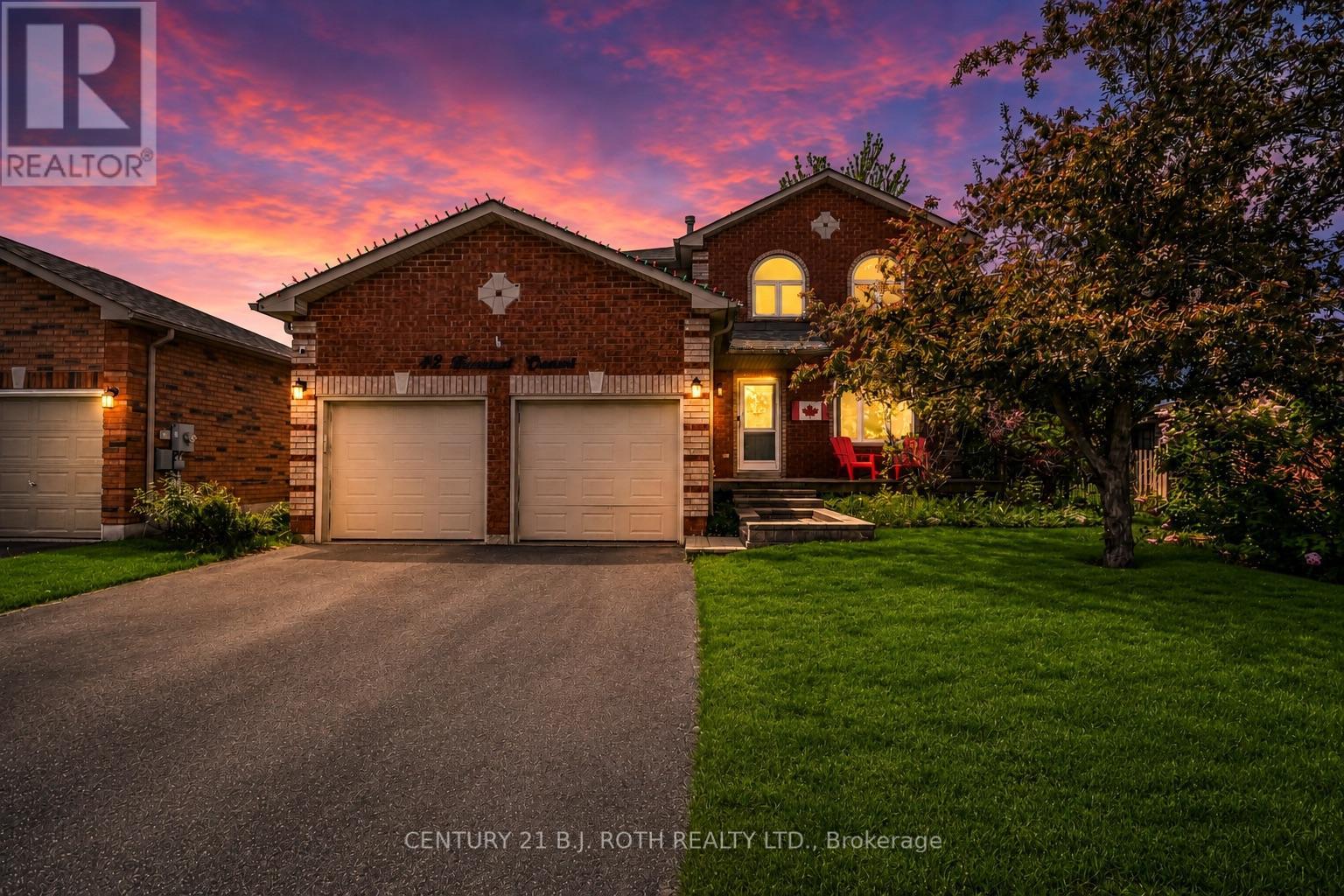 42 FARMSTEAD CRESCENT, Barrie, Ontario