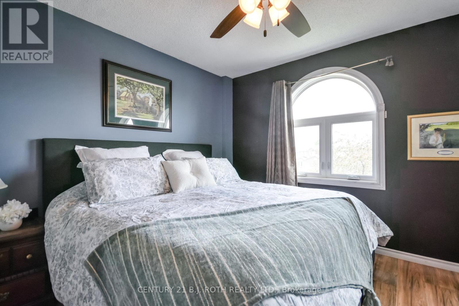 42 Farmstead Crescent, Barrie (Holly), Ontario  L4N 8S1 - Photo 18 - S13716836