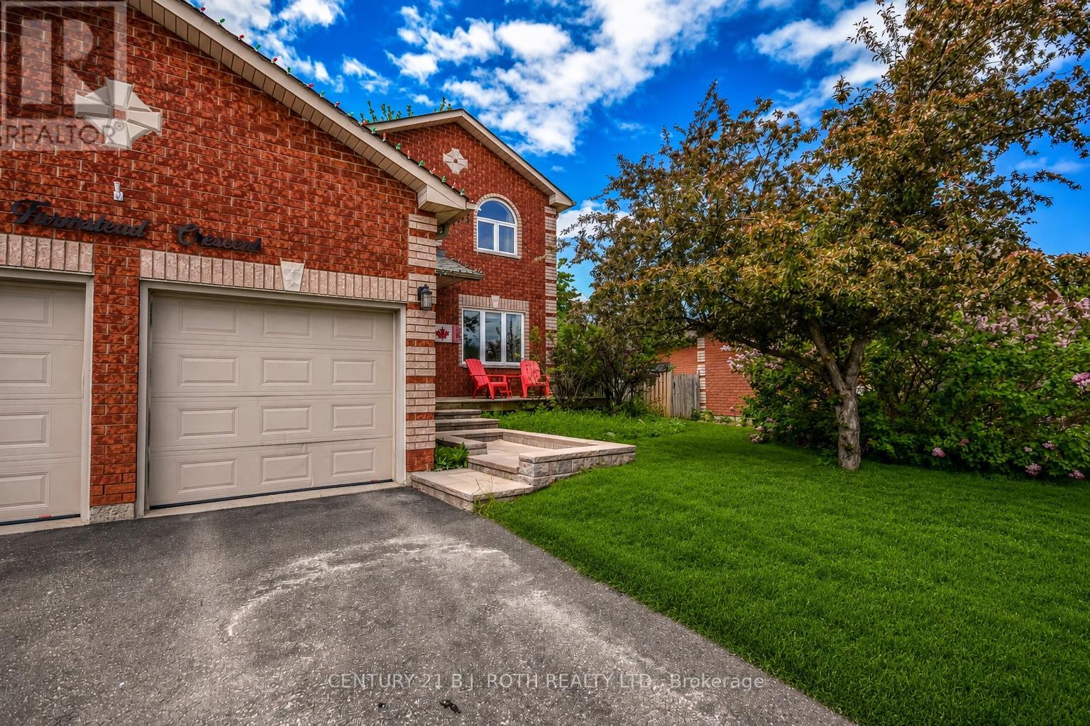 42 Farmstead Crescent, Barrie (Holly), Ontario  L4N 8S1 - Photo 2 - S13716836