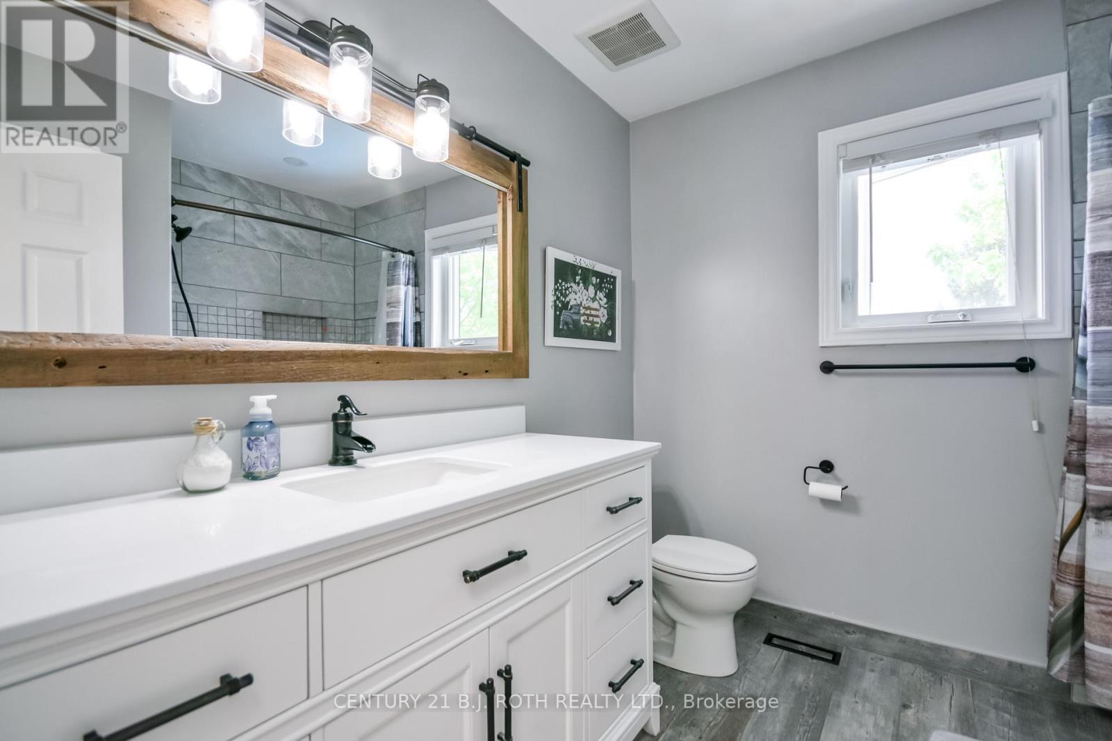 42 Farmstead Crescent, Barrie (Holly), Ontario  L4N 8S1 - Photo 25 - S13716836