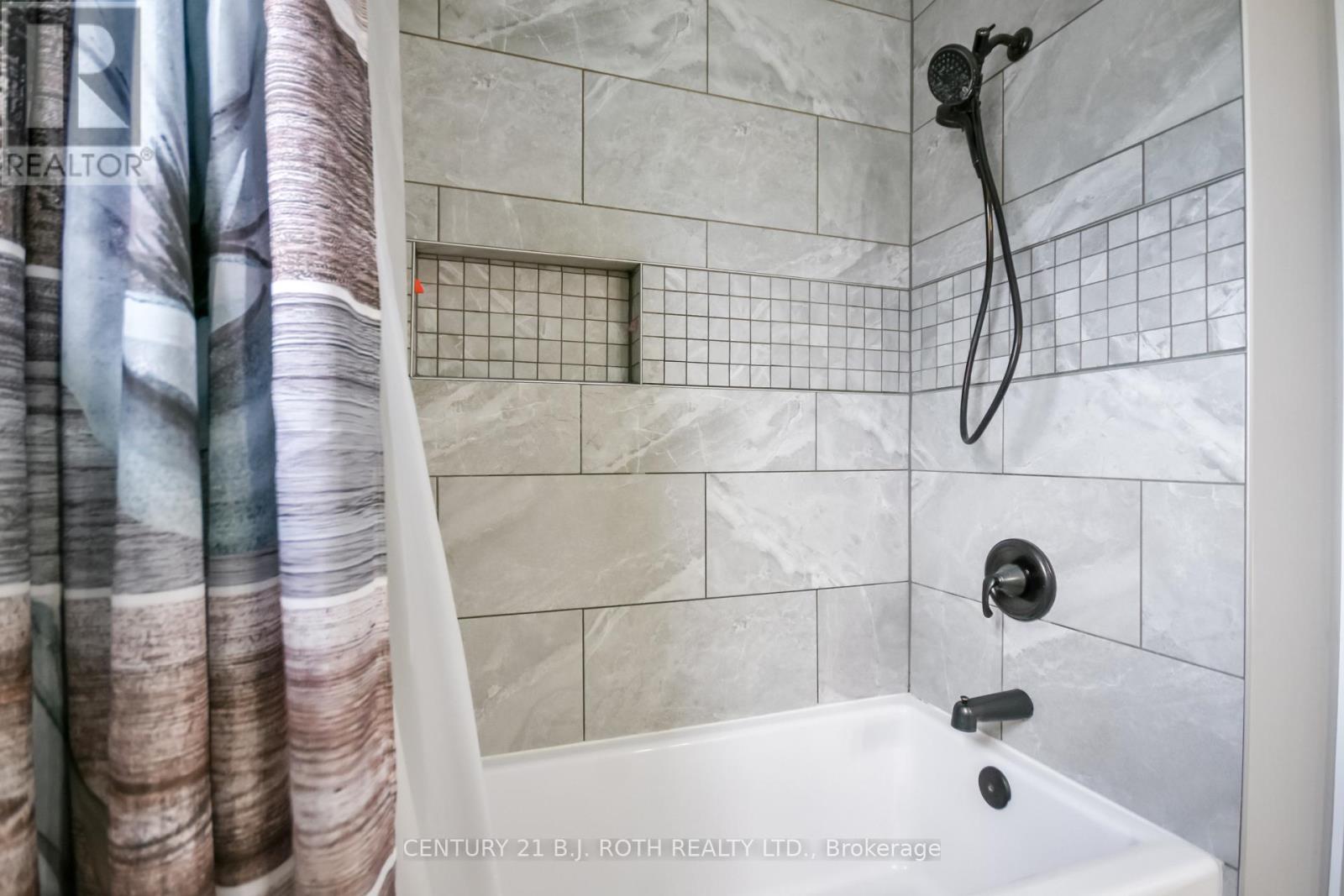 42 Farmstead Crescent, Barrie (Holly), Ontario  L4N 8S1 - Photo 27 - S13716836