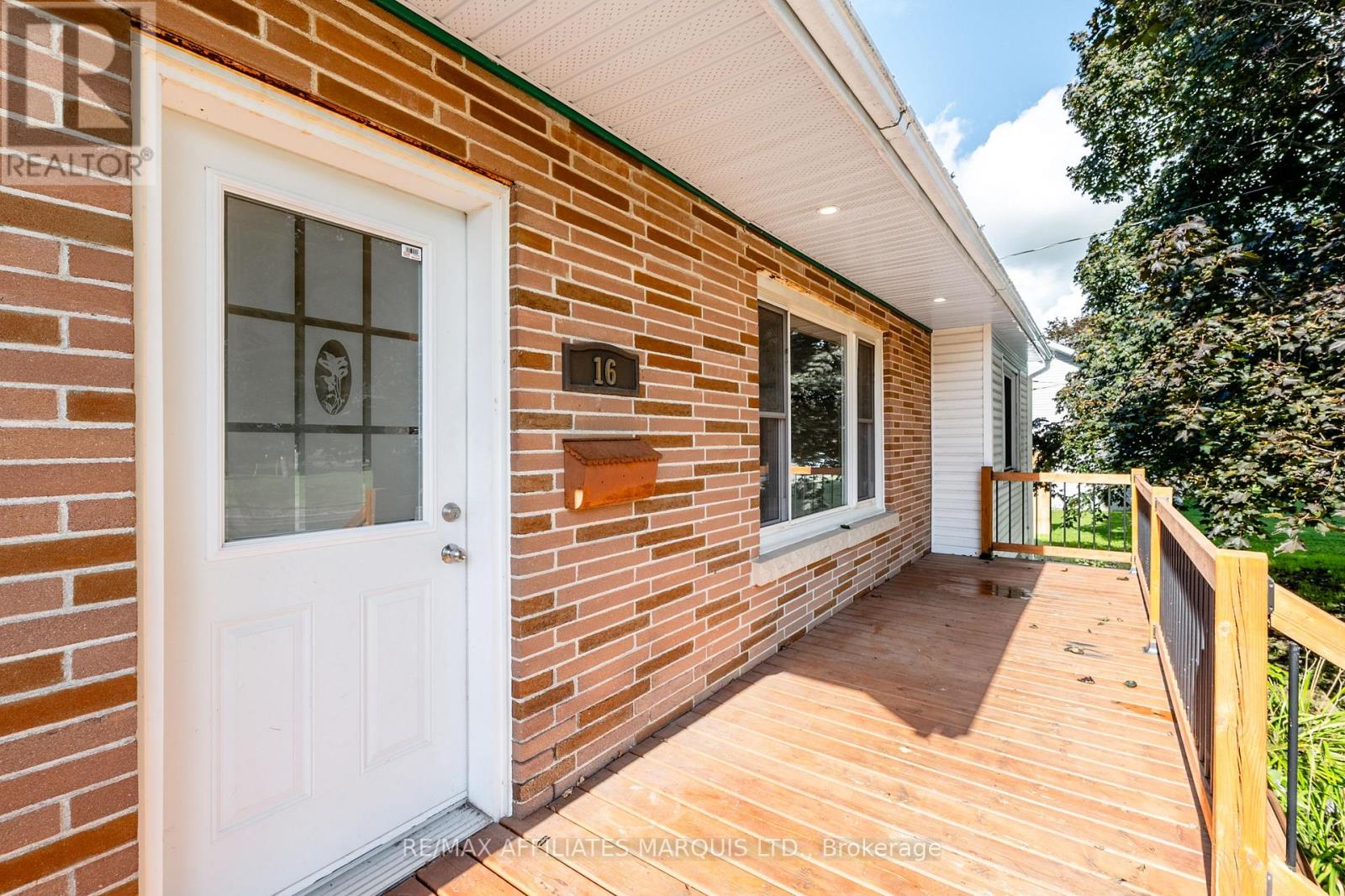 16 Front Street, North Stormont, Ontario  K0C 1K0 - Photo 3 - X13716878