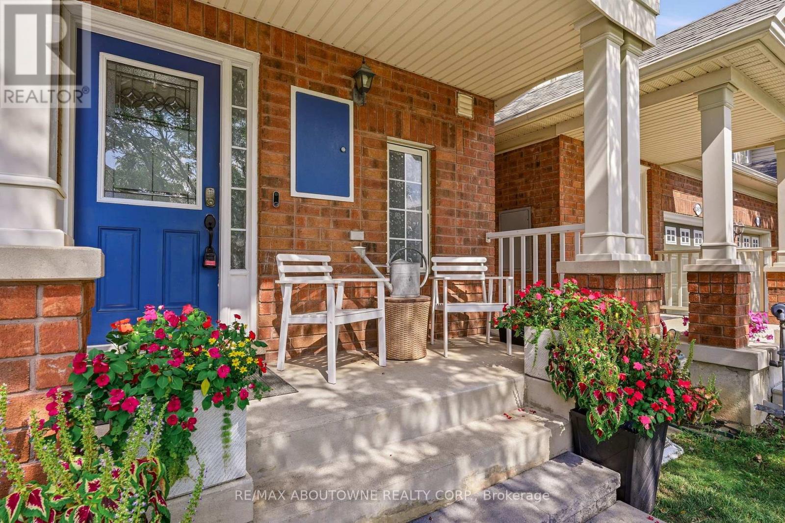 2469 Springforest Drive, Oakville, Ontario L6M 0A2 - Photo 2 - W13716872