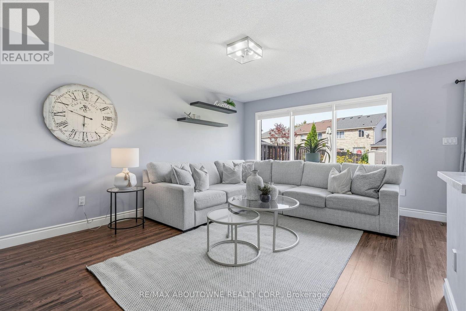 2469 Springforest Drive, Oakville, Ontario L6M 0A2 - Photo 7 - W13716872