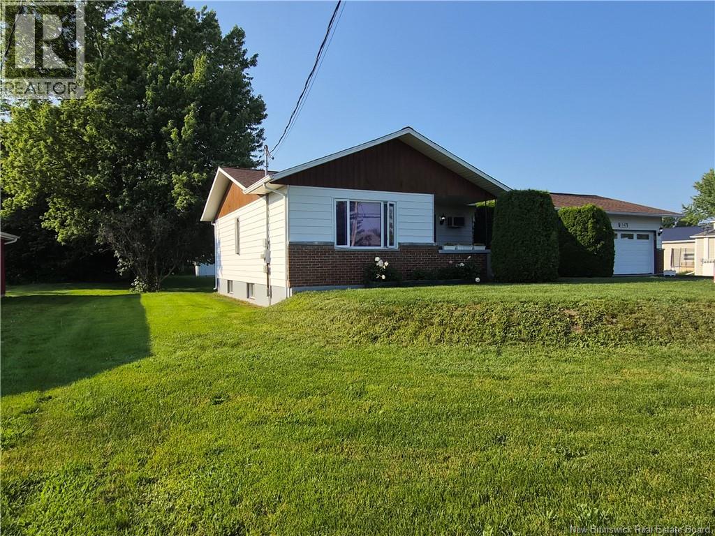 1147 rue Fondateurs, Paquetville, New Brunswick
