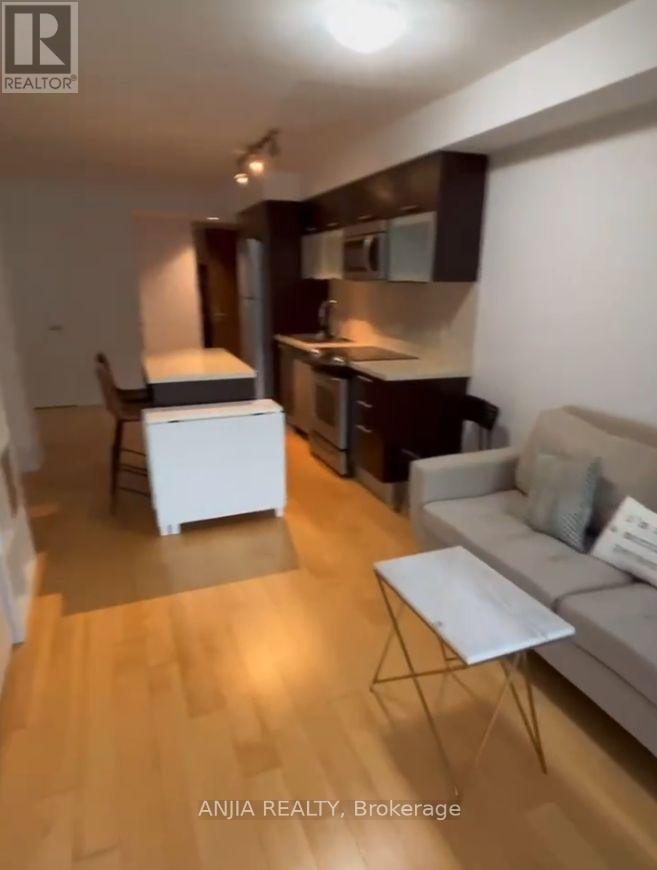 817 - 386 Yonge Street, Toronto, Ontario  M5B 0A5 - Photo 2 - C13607184