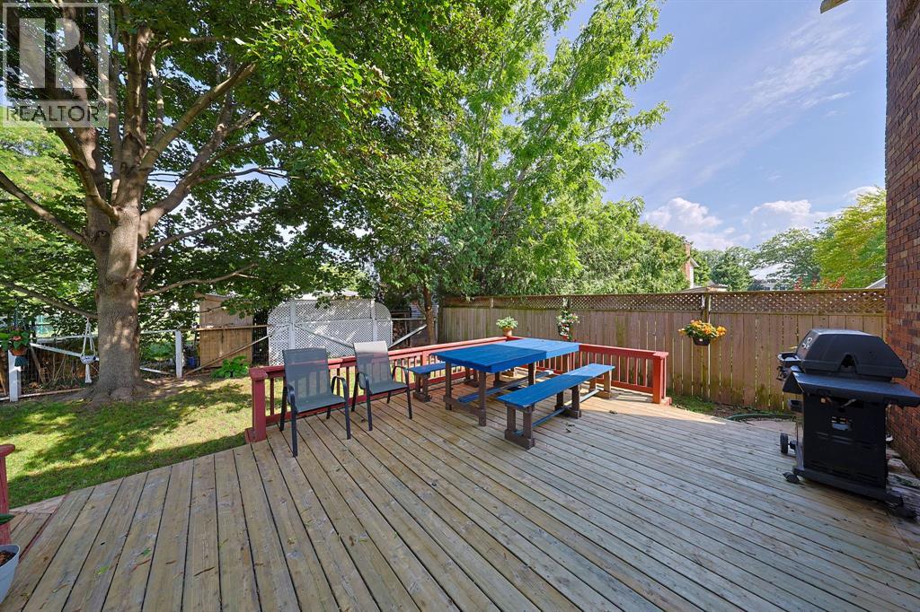 1278 Andrew Court, Sarnia, Ontario  N7V 4H4 - Photo 6 - 26020919