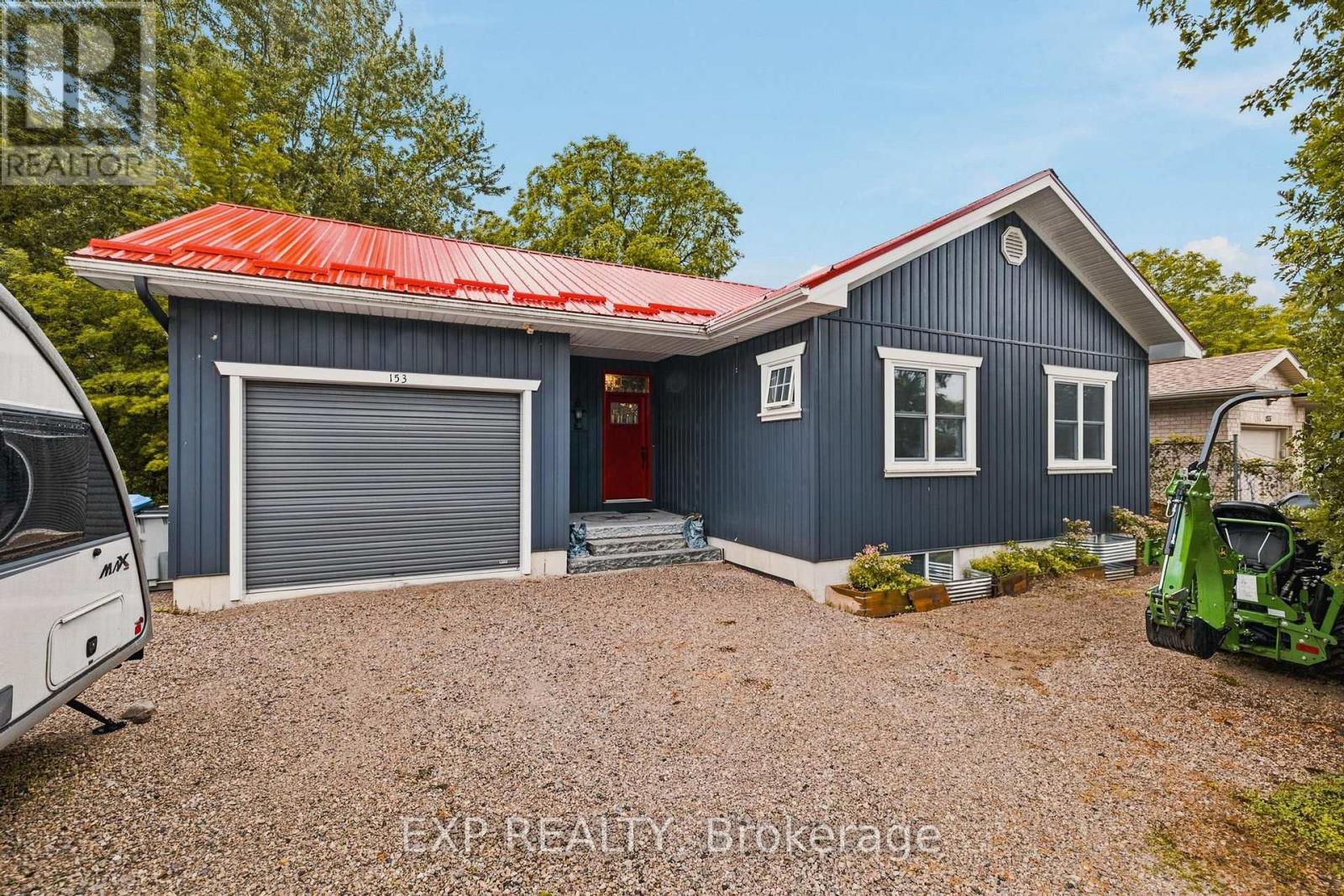 153 James Street — photo 3