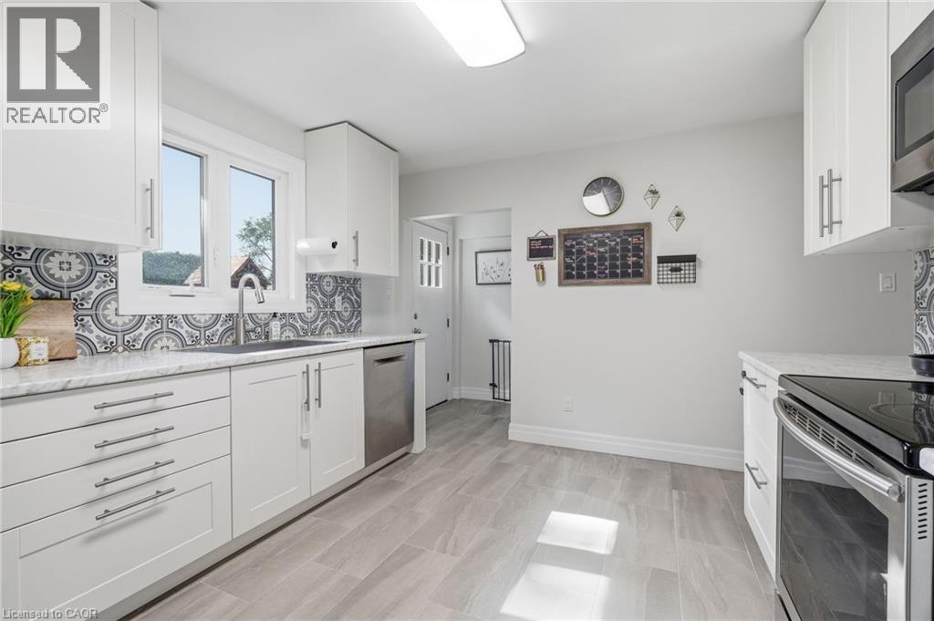 670 Thompson Road, Flamborough, Ontario  L0R 2B0 - Photo 15 - 40858593