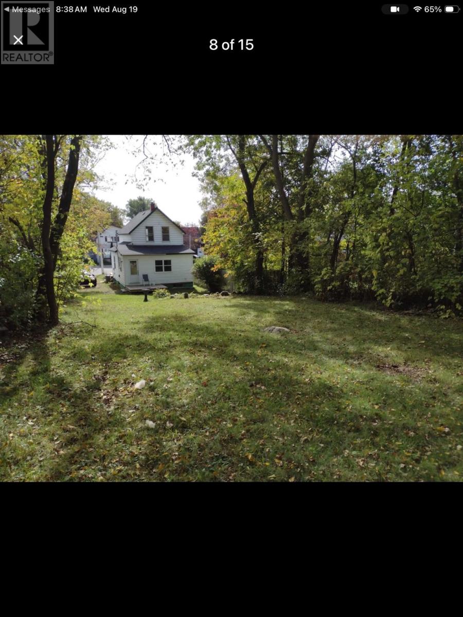 48 Hudson St, Blind River, Ontario  P0R 1B0 - Photo 3 - SM262333
