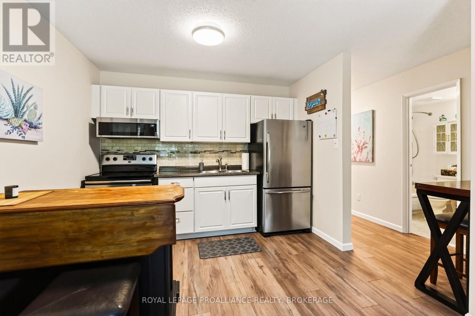 210 - 561 Armstrong Road, Kingston, Ontario  K7M 8J9 - Photo 11 - X13716928