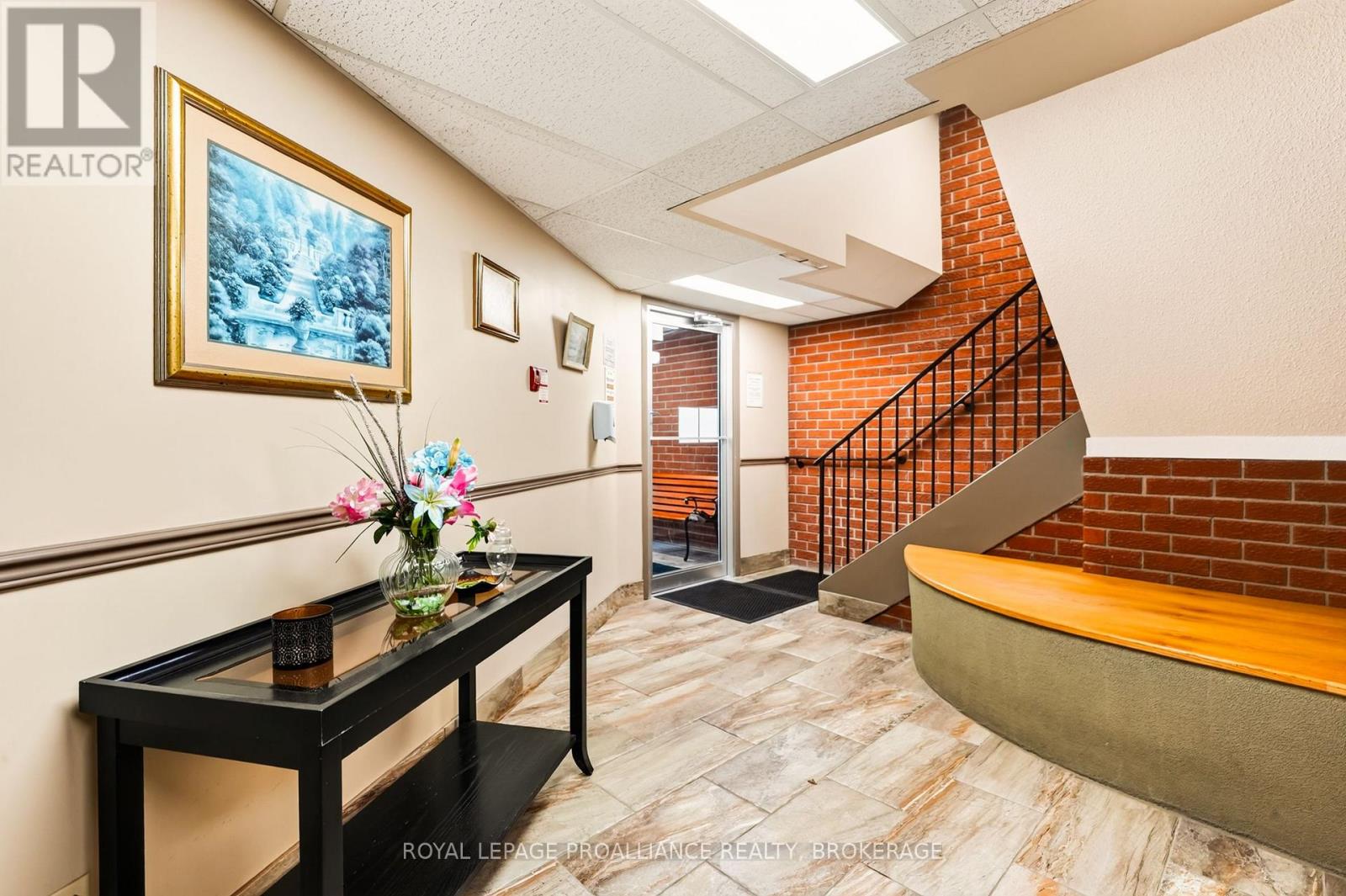 210 - 561 Armstrong Road, Kingston, Ontario K7M 8J9 - Photo 6 - X13716928