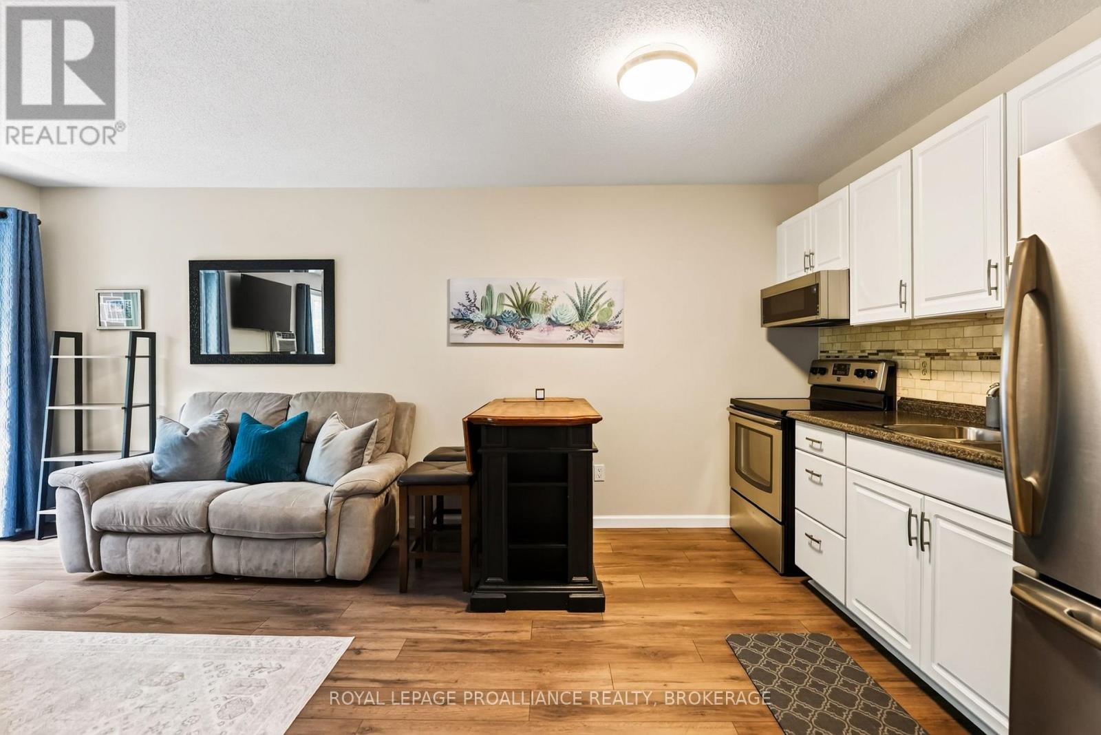 210 - 561 Armstrong Road, Kingston, Ontario  K7M 8J9 - Photo 9 - X13716928