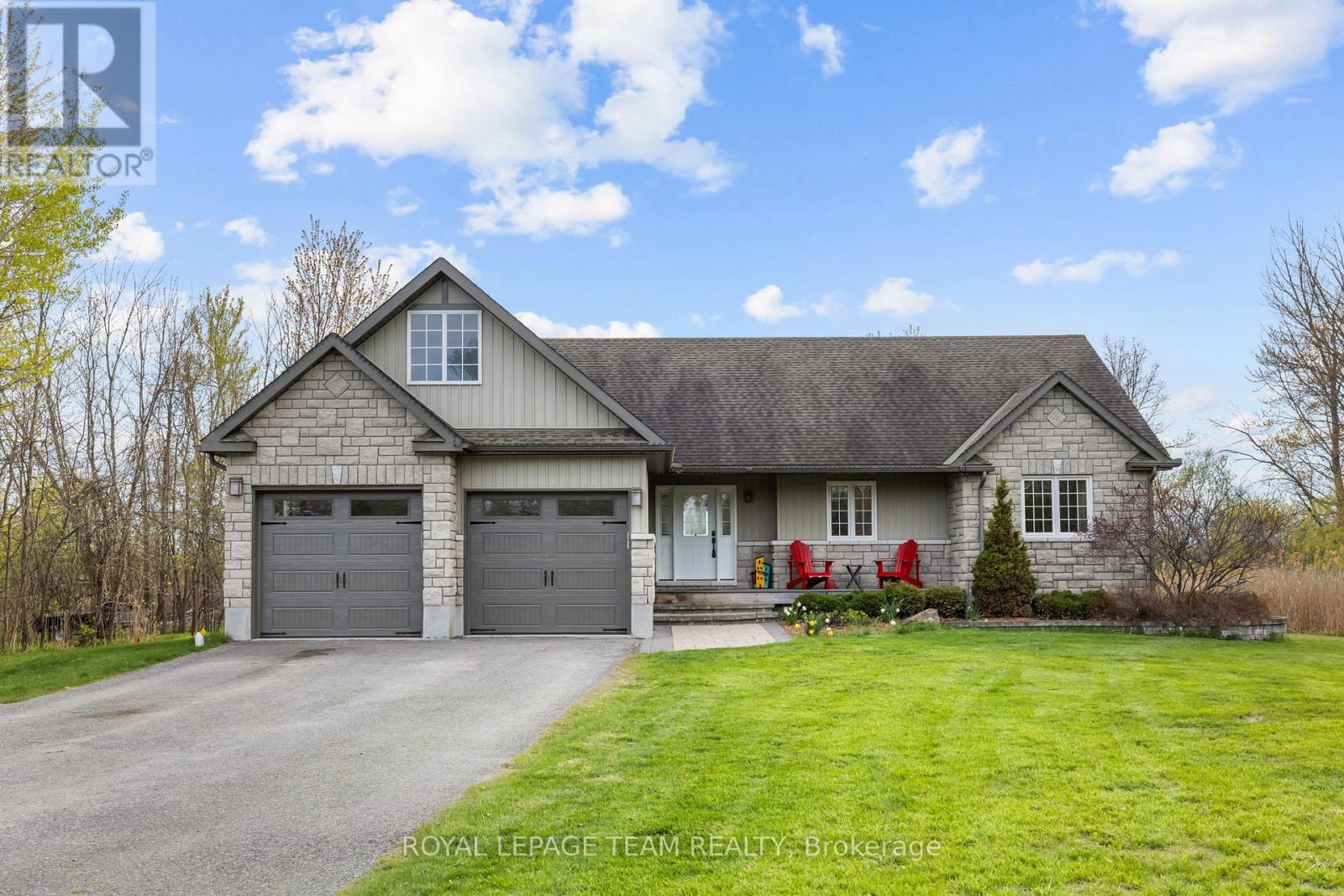 53 D'arcys Way, North Grenville, Ontario K0G 1J0 - Photo 2 - X13716946