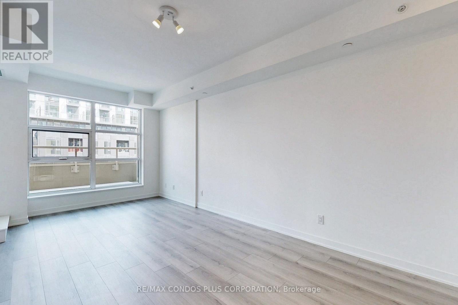 710 - 1787 St Clair Avenue W, Toronto, Ontario  M6N 0B7 - Photo 6 - W13716910