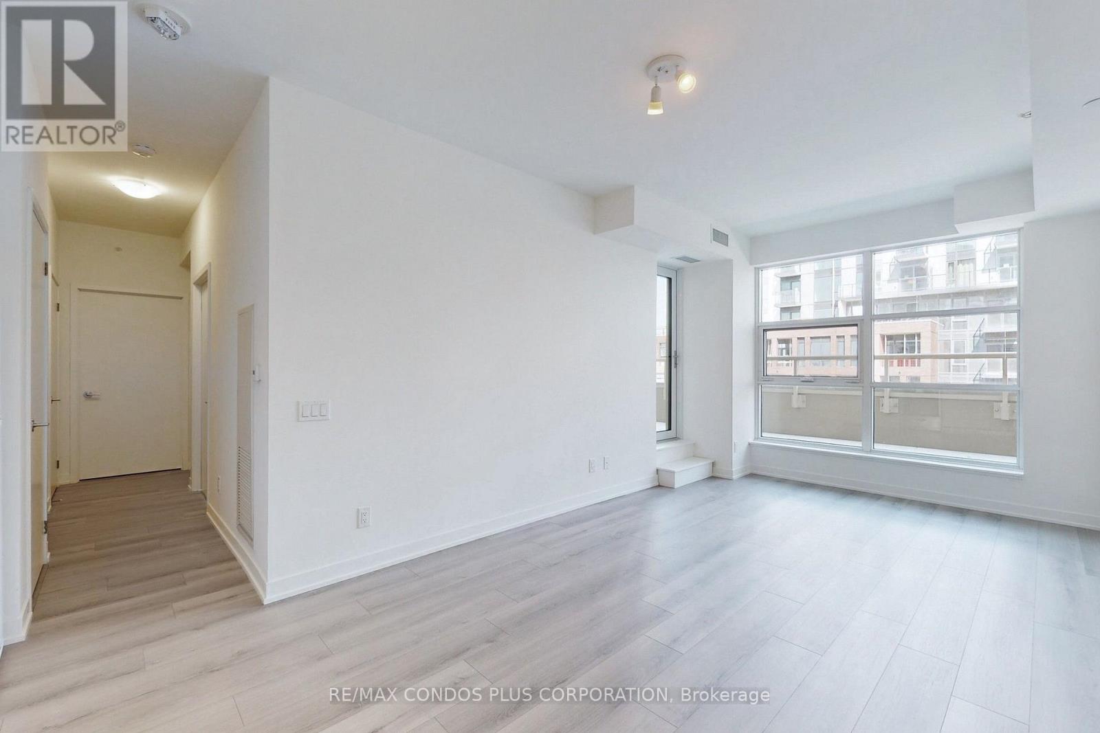 710 - 1787 St Clair Avenue W, Toronto, Ontario  M6N 0B7 - Photo 8 - W13716910