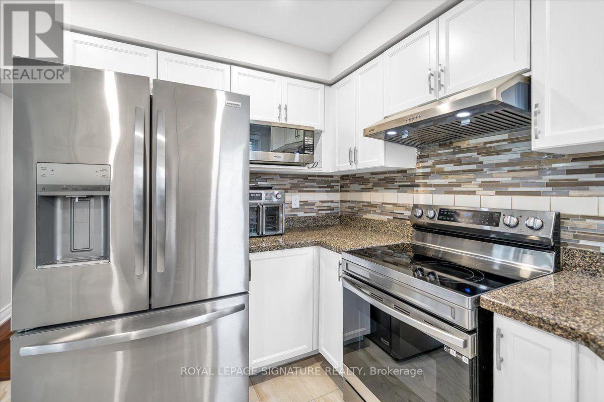 3 Griffen Place, Whitby, Ontario  L1R 2N5 - Photo 12 - E13711064