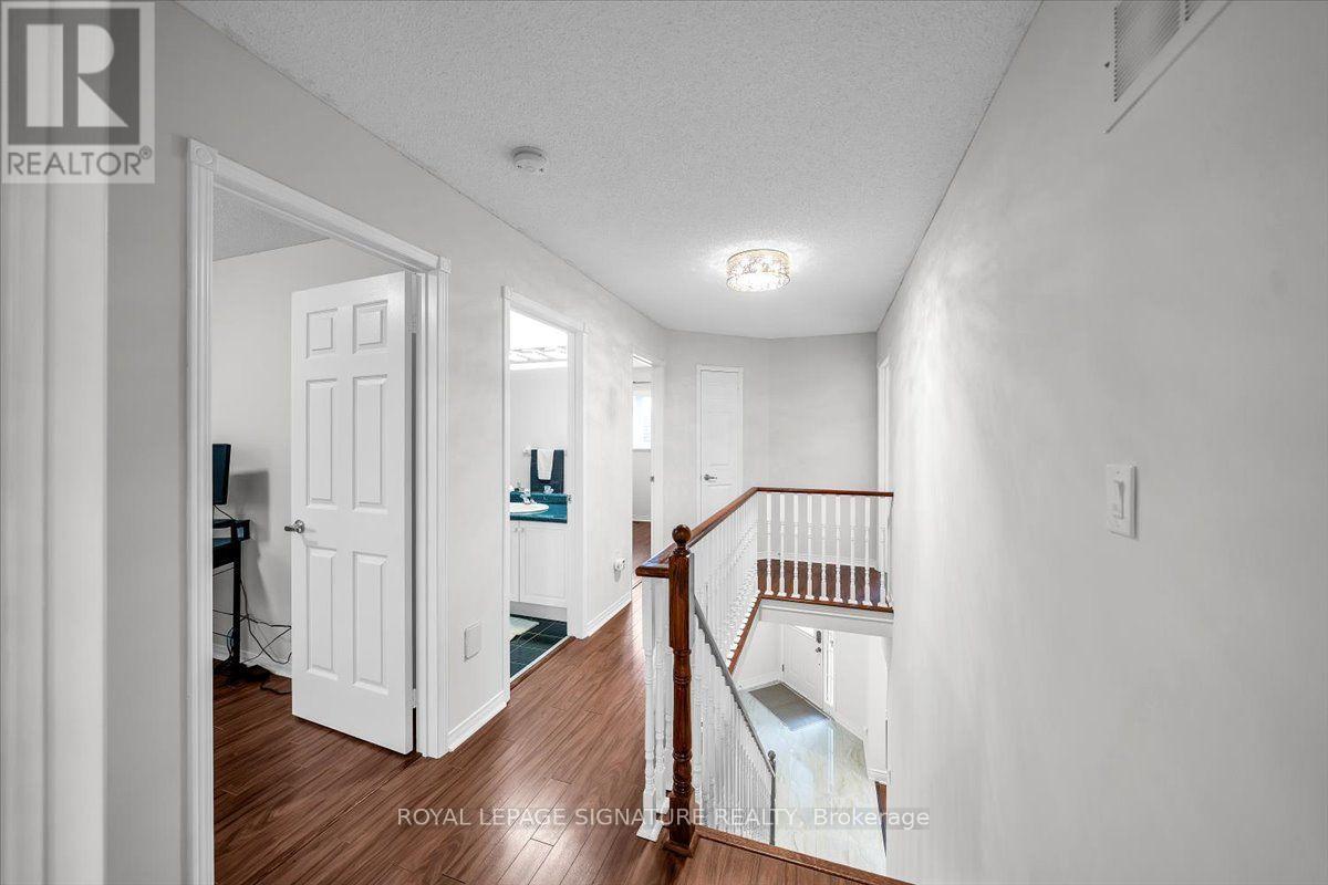 3 Griffen Place, Whitby, Ontario  L1R 2N5 - Photo 34 - E13711064