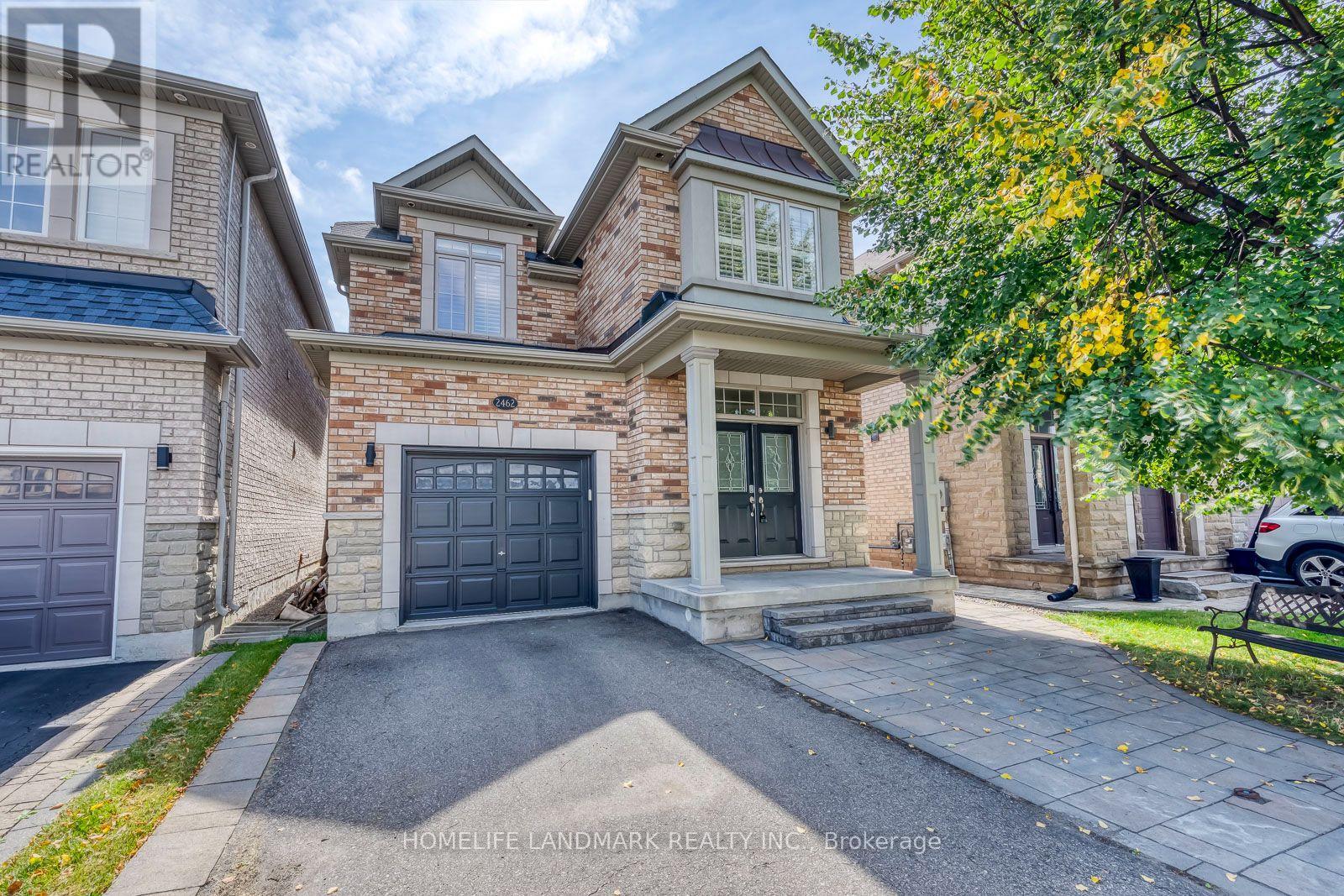2462 PINE GLEN ROAD, Oakville, Ontario