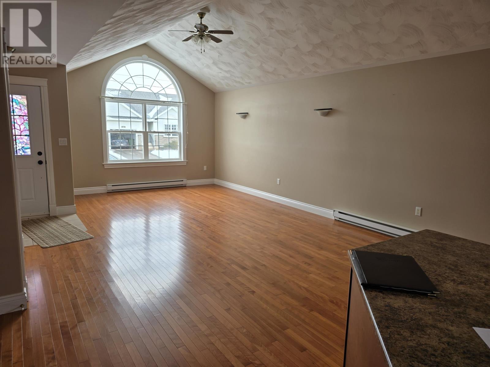 648 Murphy Street, Summerside, Prince Edward Island  C1N 0G9 - Photo 3 - 202606351