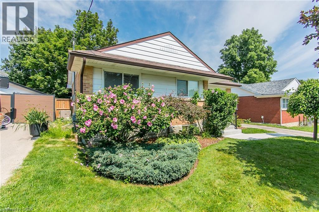 210 Dawson Street, Waterloo, Ontario  N2L 1S4 - Photo 2 - 40847465