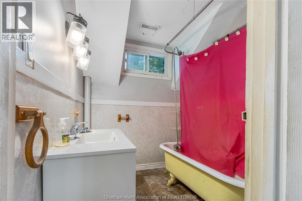 23028 Doherty Street, Kent Bridge, Ontario  N0P 1V0 - Photo 22 - 26020798