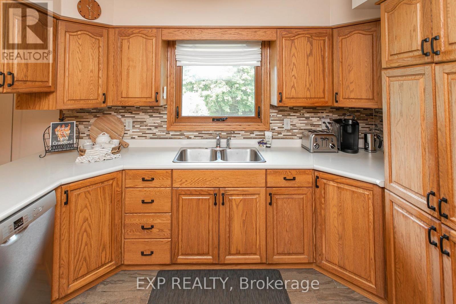 23401 Melbourne Road, Southwest Middlesex, Ontario  N0L 1A0 - Photo 20 - X13716980