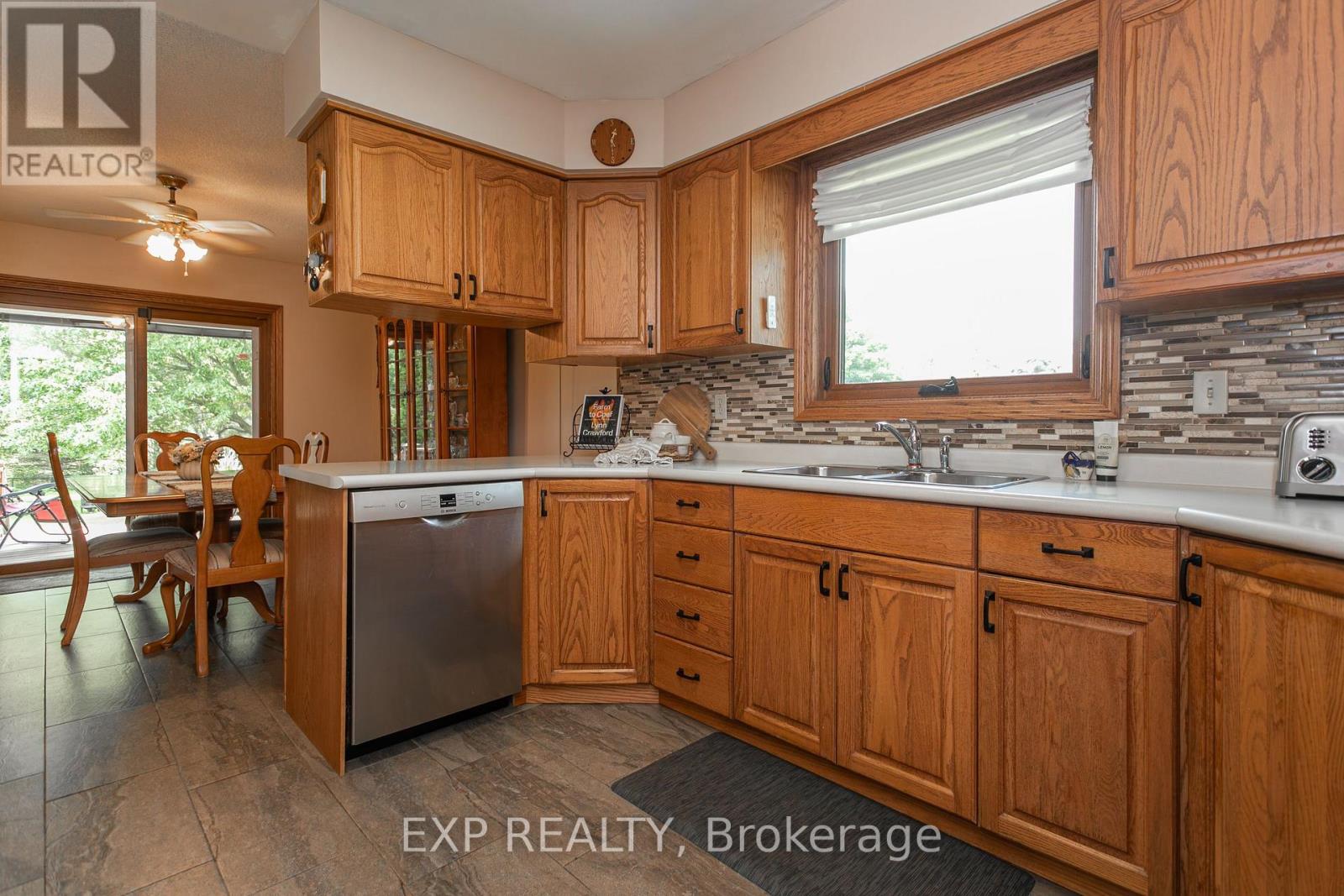 23401 Melbourne Road, Southwest Middlesex, Ontario  N0L 1A0 - Photo 21 - X13716980