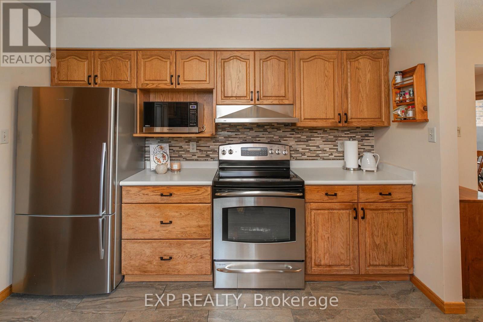 23401 Melbourne Road, Southwest Middlesex, Ontario  N0L 1A0 - Photo 23 - X13716980