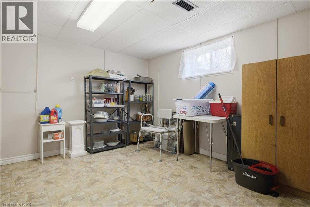 343 Duncombe Drive, Burlington, Ontario  L7L 4M2 - Photo 34 - 40857935