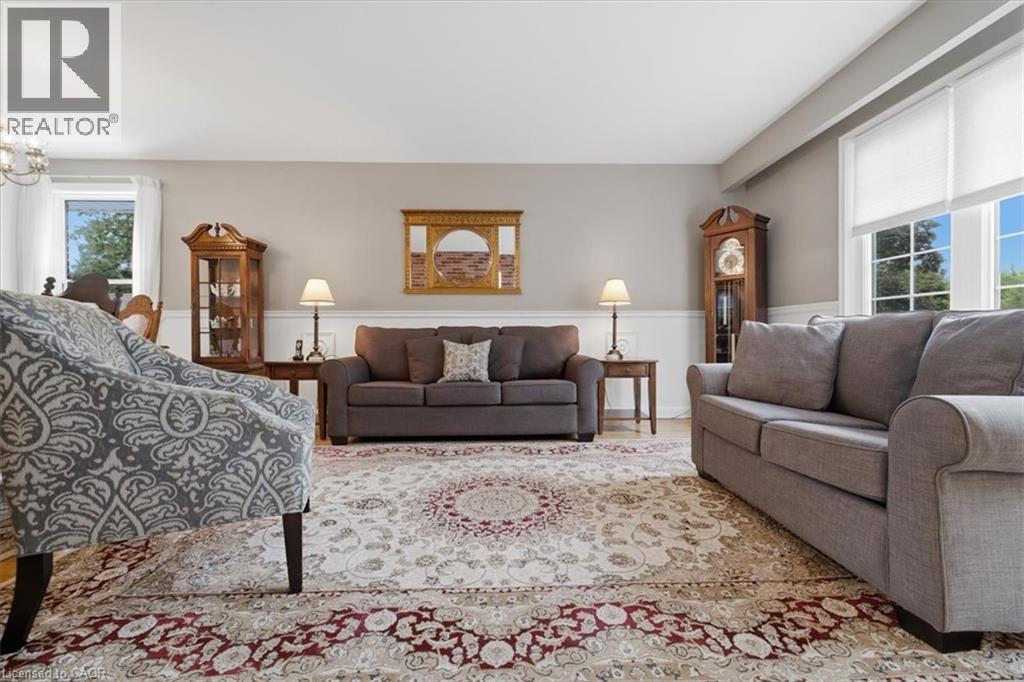 343 Duncombe Drive, Burlington, Ontario  L7L 4M2 - Photo 6 - 40857935